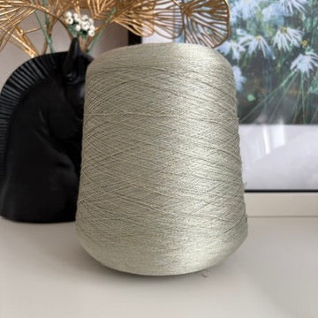 Pure silk italienisches Konengarn Maulbeerseide in Salbeigrün