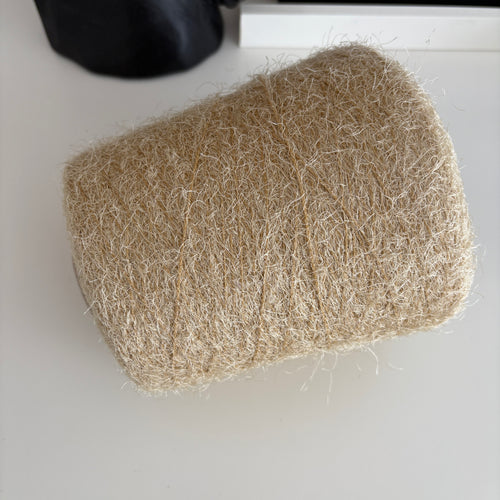 italienisches Kone Garn Kaschmir Seide in Goldbeige von Cariaggi BIZARRE